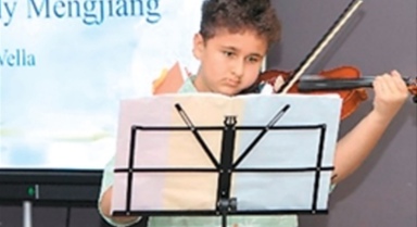 馬耳他少年迷上學(xué)中文